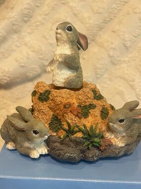 Adorable Wildlife Bunny Rotating Music Box/Figurine by Westland Giftware/Sankyo
